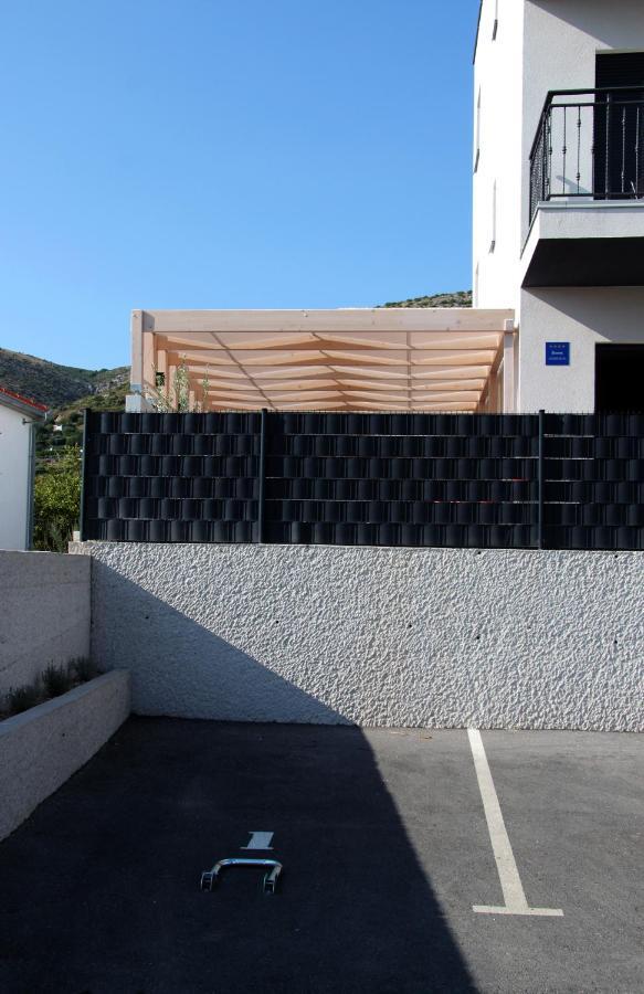 טרוגיר Apartment Kate מראה חיצוני תמונה